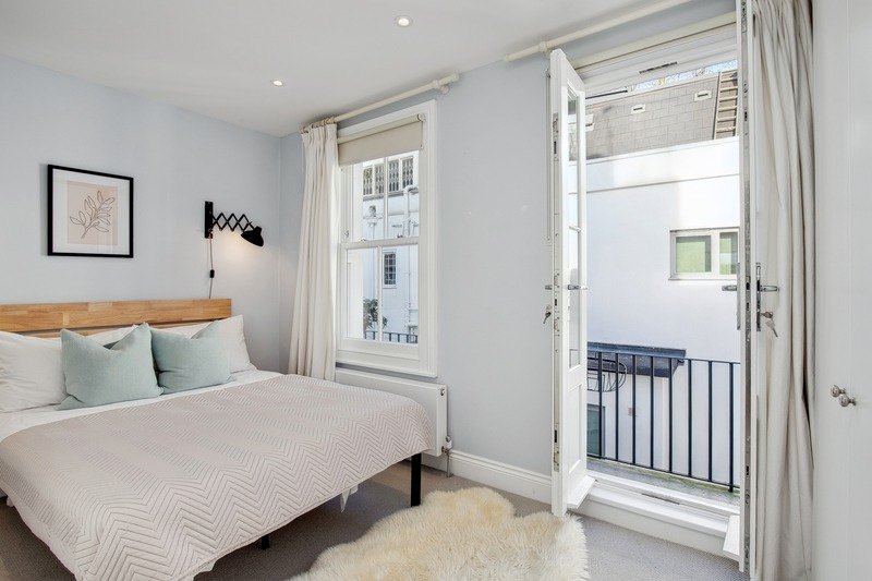 Holly Mews interior 4