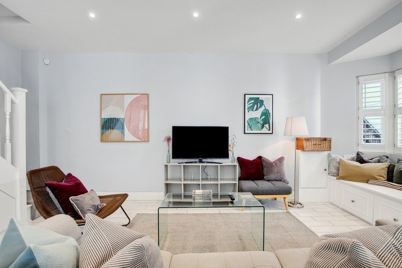 Holly Mews interior 1