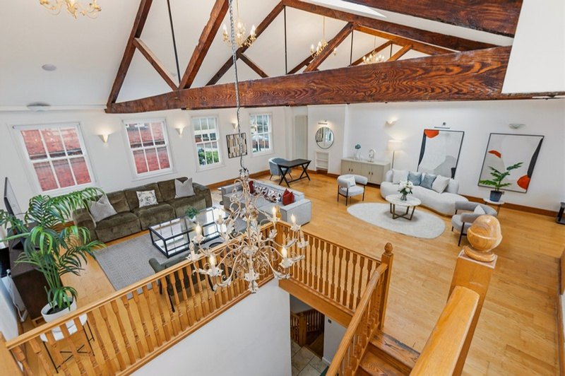 Jay Mews interior 4