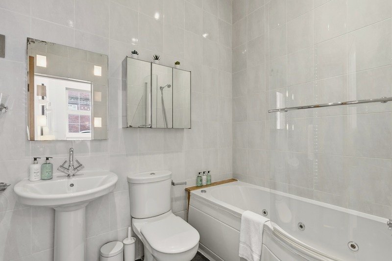 Jay Mews interior 10